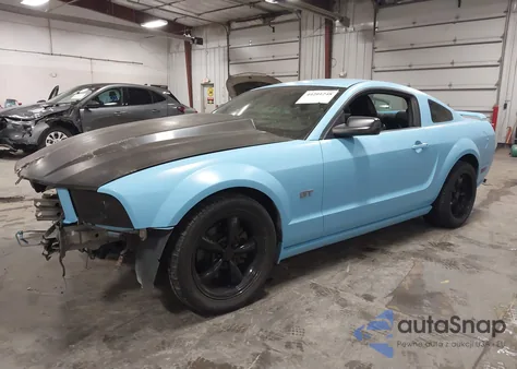 2008 Ford Mustang Gt Deluxe/Gt Premium z USA, uszkodzony, nr VIN 1ZVHT82H285151350